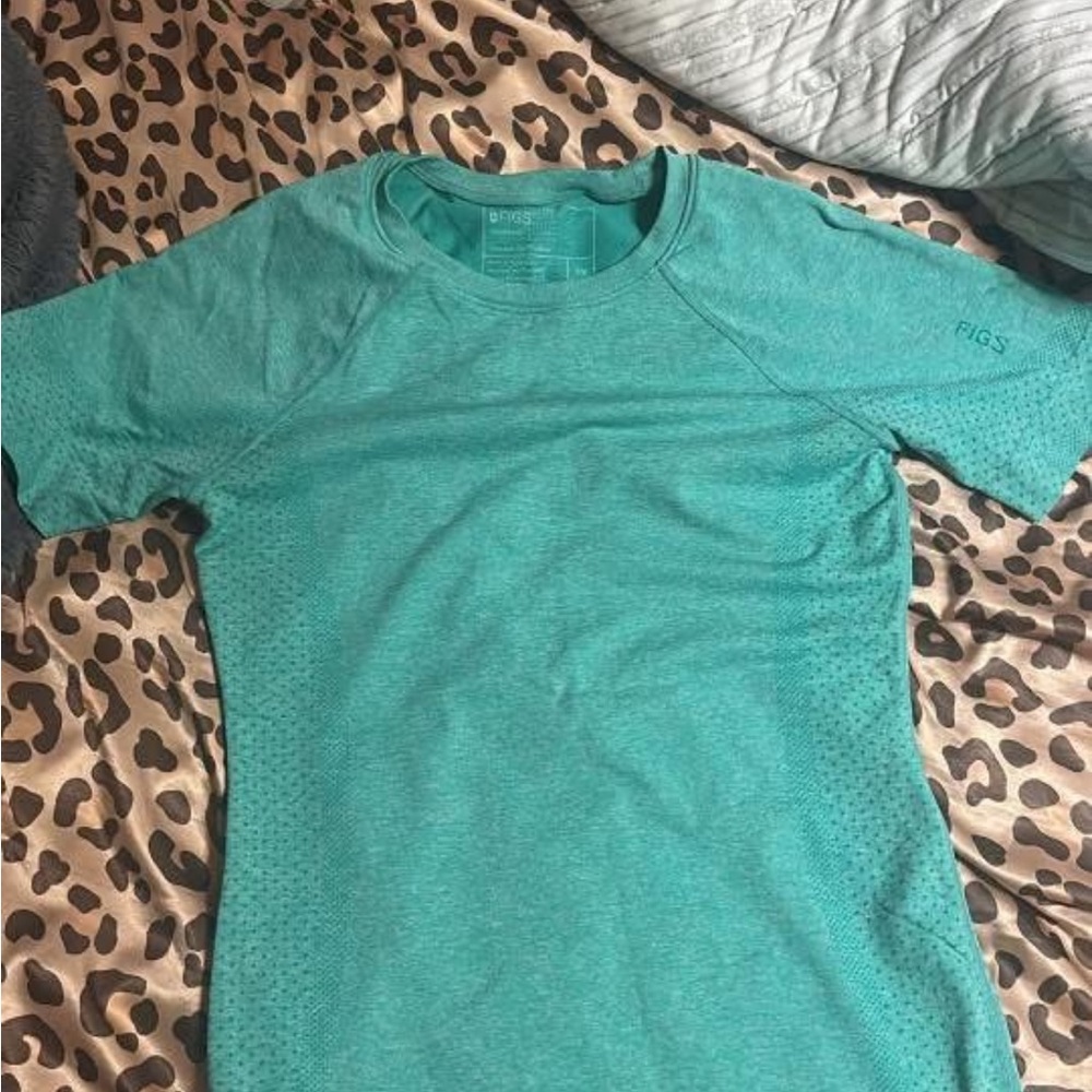 FIGS Surgical Green Short Sleeve Medical Scrub Top